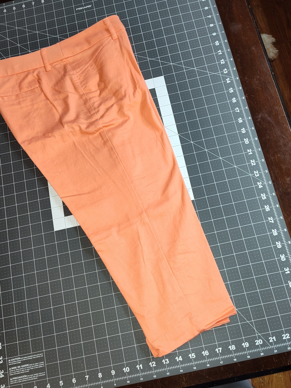 St. John's Bay Coral Capris Size 6